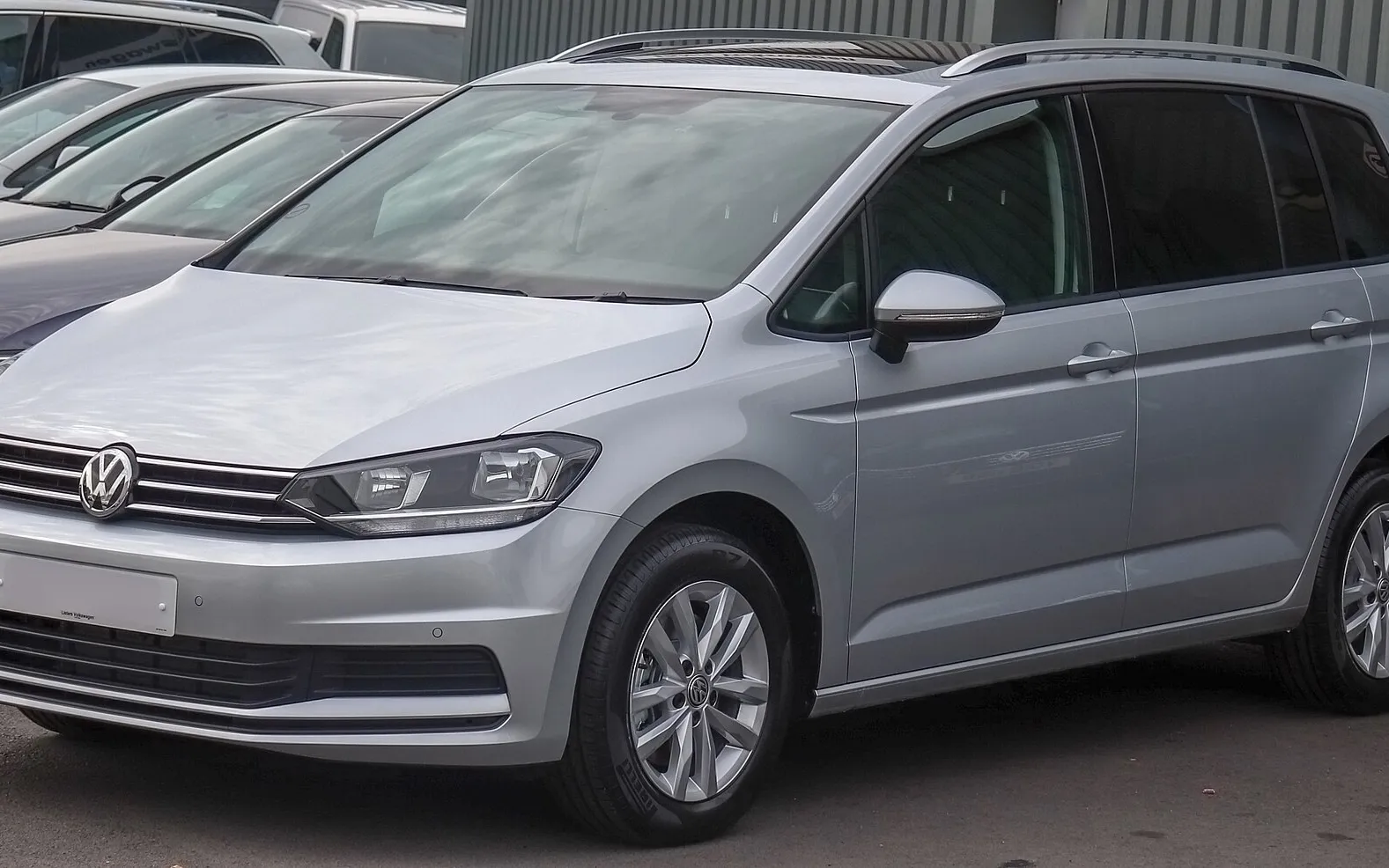 Volkswagen Touran 7 seats